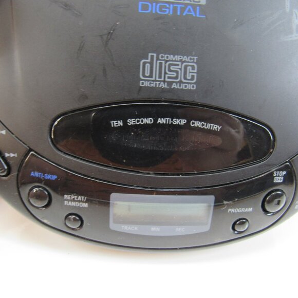 Lenoxx Sound 10 Model CD-78 Anti-Skip CD Player Vintage 1999 with DC/DC Adaptor - Picture 4 of 9